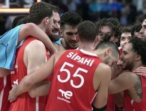 A Milli Erkek Basketbol Takımı Sırbistan Maçı Öncesi Son Hazırlıklarını Tamamlıyor