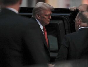ABD Başkanı Trump’ın Restoran İzdihamında Protesto Anı