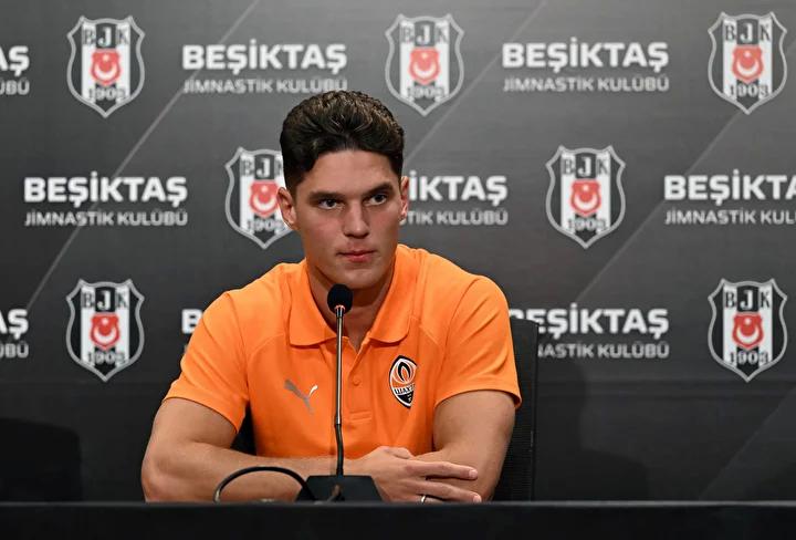 Benfica'nın Yıldız Futbolcusu Sudakov'un Ailesine Korkunç Saldırı