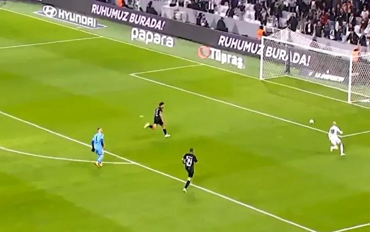 Beşiktaş-Kocaelispor Maçındaki Tartışmalı Pozisyon ve Hakem Kararları