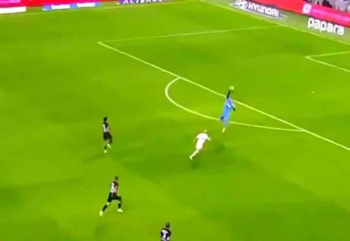 Beşiktaş-Kocaelispor Maçındaki Tartışmalı Pozisyon ve Hakem Kararları