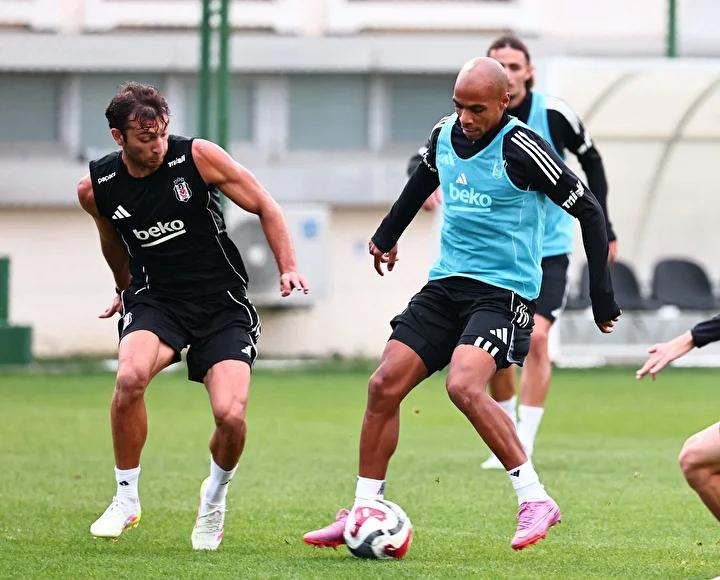Beşiktaş'ta Sürpriz Ayrılıkların Eşiğinde