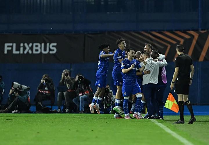 Deco ve Barcelona Yıldızlarını Dinamo Zagreb Mücadelesinde Gözlemleyişi
