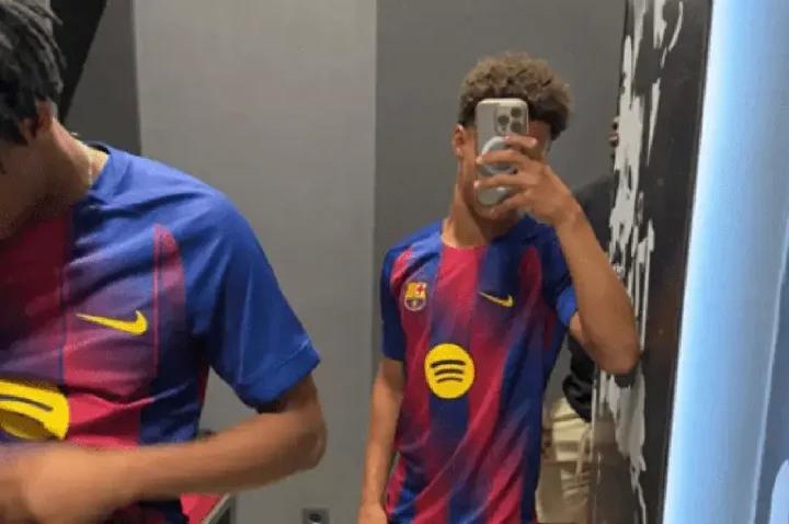 Deco ve Barcelona Yıldızlarını Dinamo Zagreb Mücadelesinde Gözlemleyişi