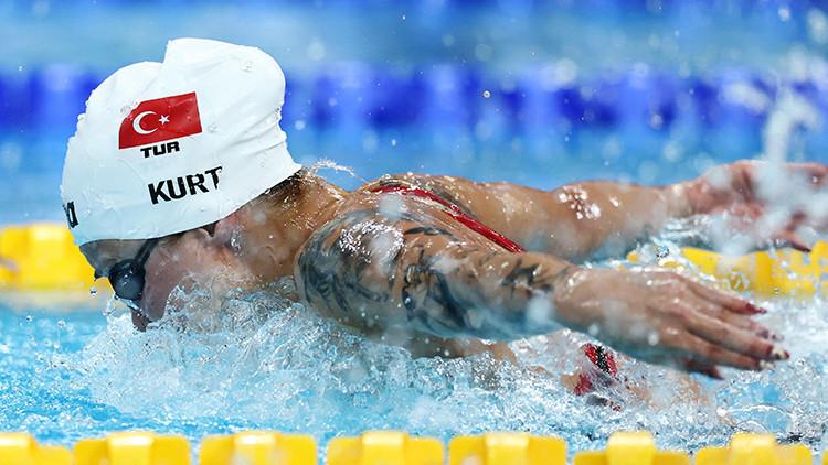 Defne Kurt, Singapur'da Tarih Yazdı: Beş Altın Madalya ile Türk Sporunun Gururu Oldu