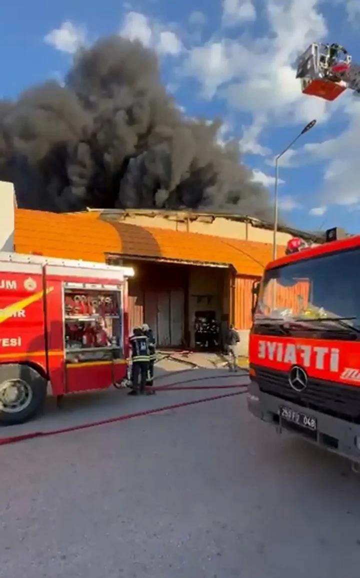Erzurum Organize Sanayi Bölgesi'nde Kimyasal Yangın Mücadelesi