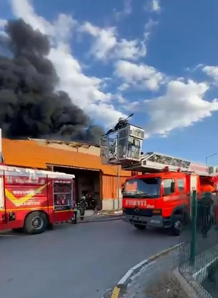 Erzurum Organize Sanayi Bölgesi'nde Kimyasal Yangın Mücadelesi