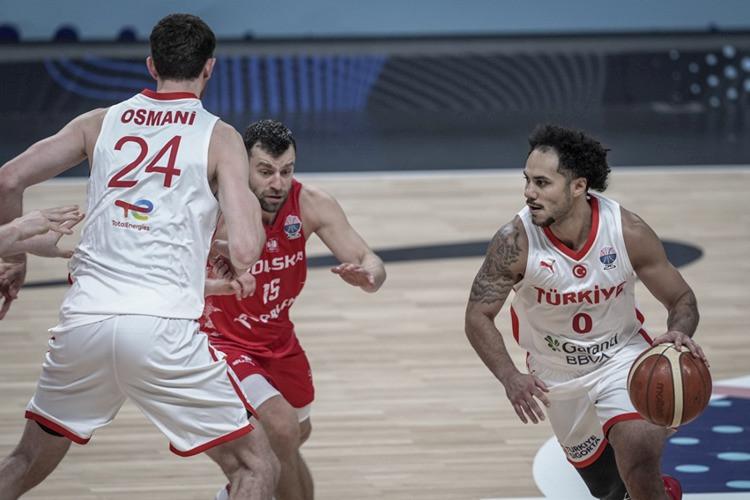 EuroBasket Yarı Finalinde Türkiye-Yunanistan Maçı Heyecanı Yaklaşıyor