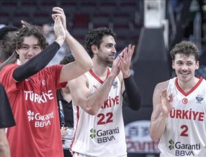 EuroBasket Yarı Finalinde Türkiye-Yunanistan Maçı Heyecanı Yaklaşıyor