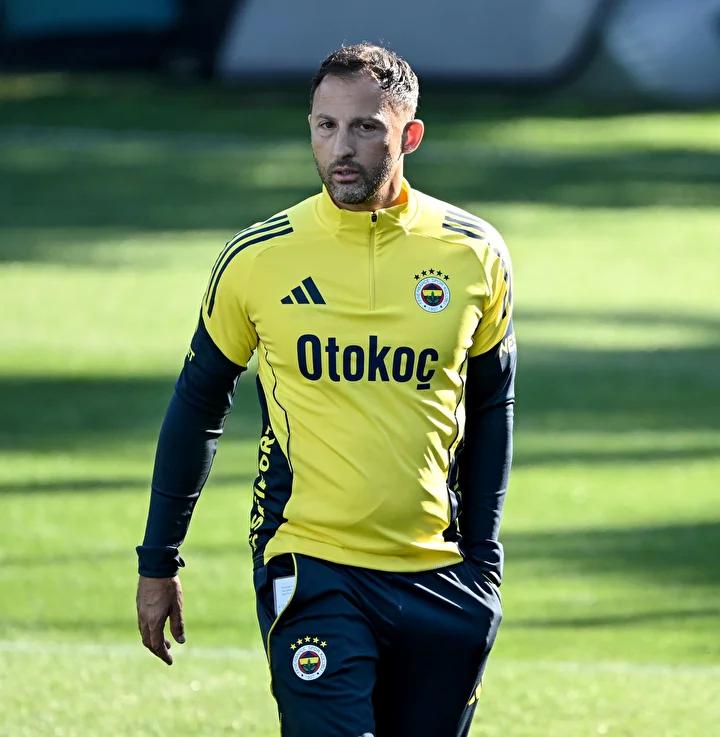 Fenerbahçe'de Tedesco İlk Antrenmanını Gerçekleştirdi ve Transfer Gelişmeleri