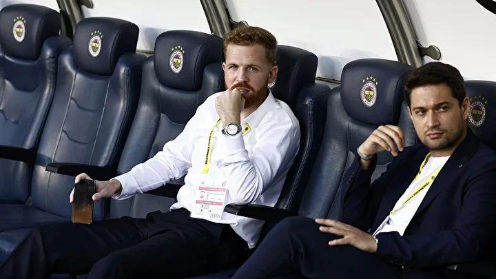 Fenerbahçe'de Yeni Teknik Direktör Kararı 24 Saat İçinde Belli Olacak