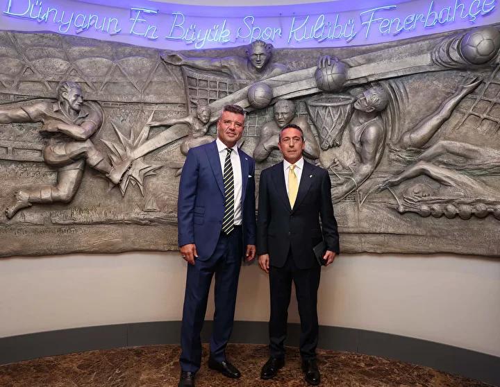 Fenerbahçe'de Yönetimde Değişiklik Rüzgârı