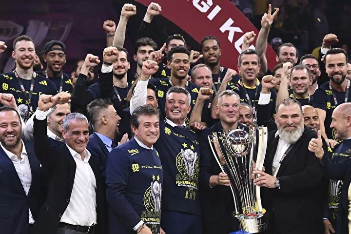 Fenerbahçe'den Cumhurbaşkanlığı Kupası Zaferi Sonrası Kameralara Açıklamalar
