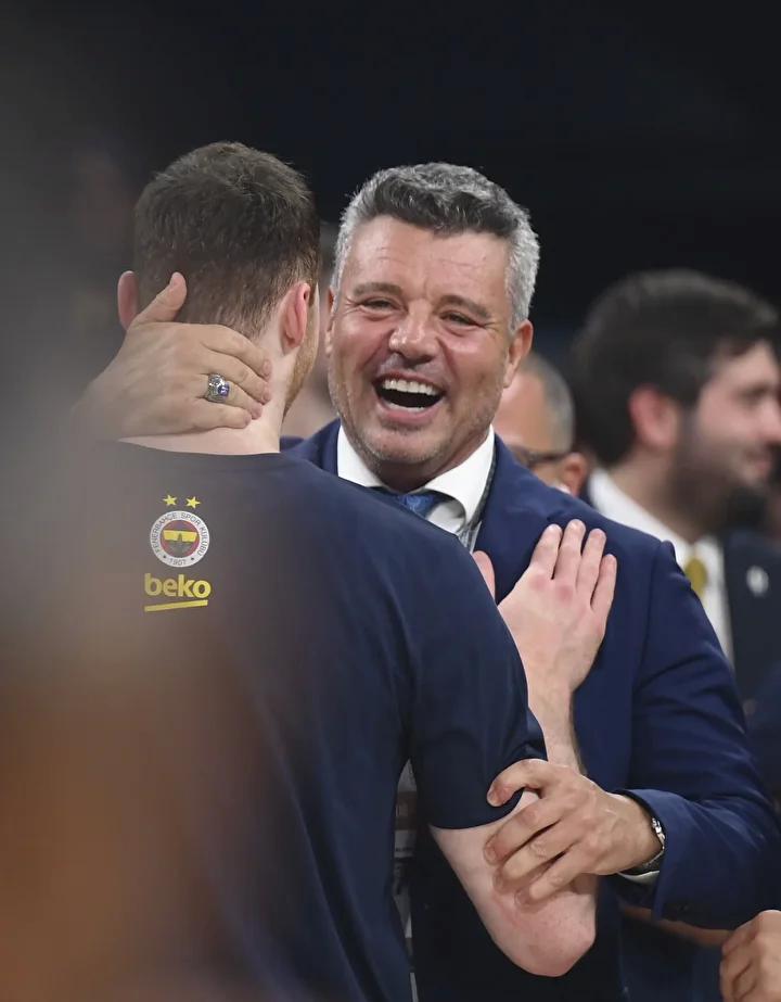 Fenerbahçe'den Cumhurbaşkanlığı Kupası Zaferi Sonrası Kameralara Açıklamalar