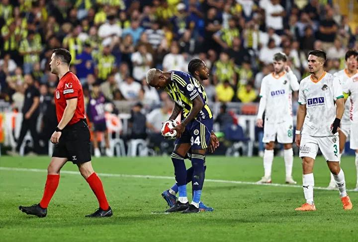 Fenerbahçe'yi Gut gibi yenen Talisca'nın sahneye çıkış hikayesi