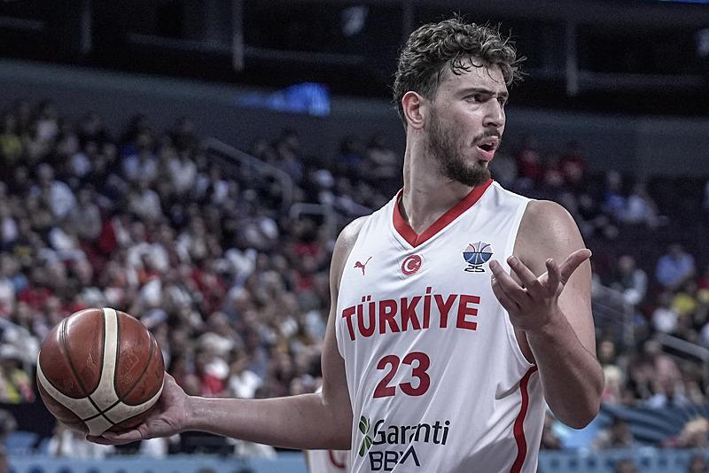 İki Yıldız: Alperen Şengün ve Cedi Osman