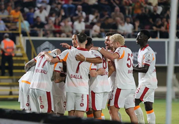 Galatasaray, Alanyaspor'u Zorlanmadan Devirdi ve Liderliğini Perçinledi