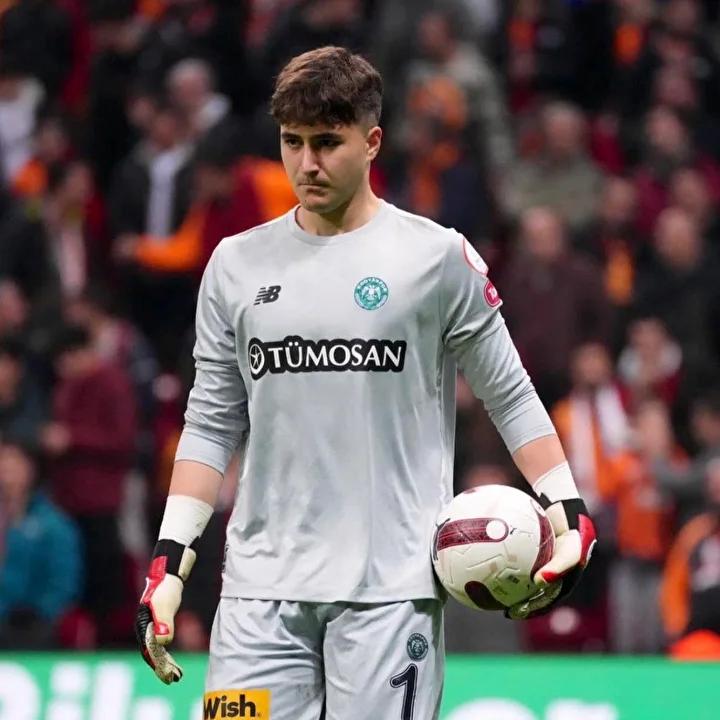 Galatasaray'a Transfer Olan Uğurcan Çakır'dan sonra genç kaleciyi gündeme getirdiler