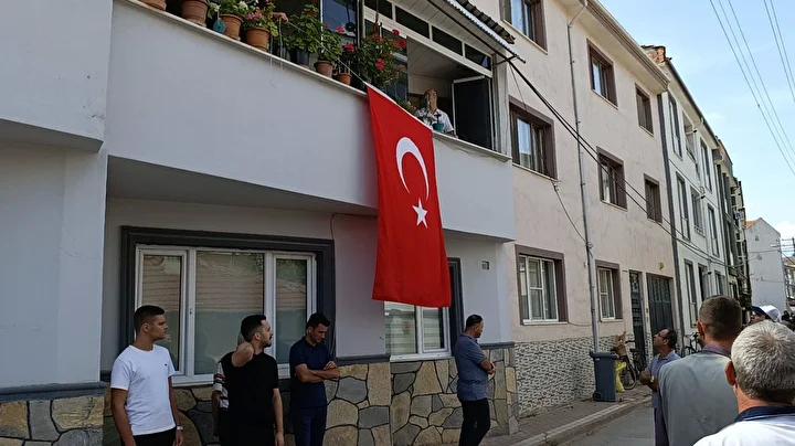 İzmir'deki Şehit Emniyet Müdürü Muhsin Aydemir'in Haberi İnegöl'de Yürekleri Yaktı