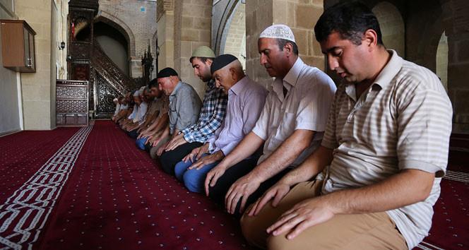 İstanbul, Ankara ve İzmir İçin Güncel Cuma Namazı Saatleri (12 Eylül 2025)