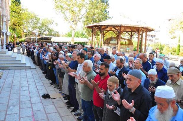İstanbul, Ankara ve İzmir İçin Güncel Cuma Namazı Saatleri (12 Eylül 2025)