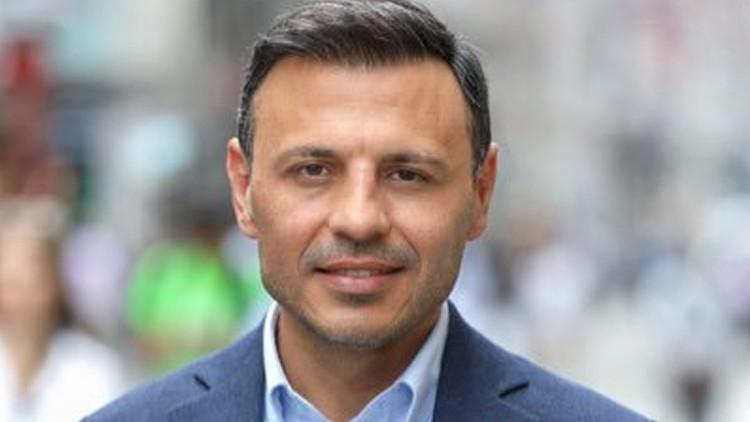 İstanbul CHP İl Başkanı Özgür Çelik Mazbatayı Aldı ve Görevine Başladı
