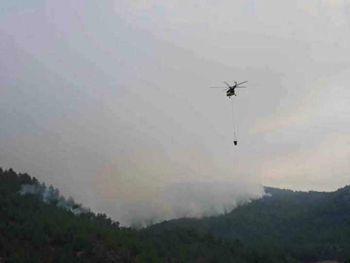 Kastamonu Araç ilçesindeki Orman Yangınlarında Müdahale Sürüyor