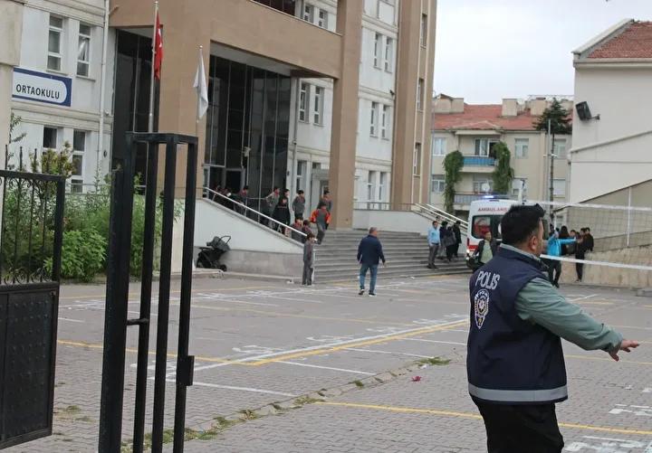 Kayseri’de Okul Yangını Alarmı: Öğrenciler Yaralandı