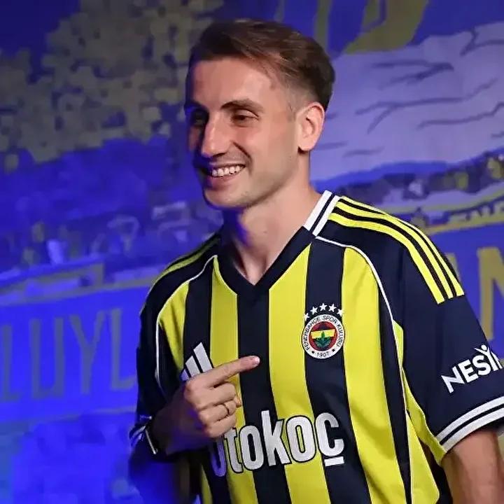 Kerem Aktürkoğlu'nun Yeni Lüks Evi Sosyal Medyada Rüzgar Gibi Esti