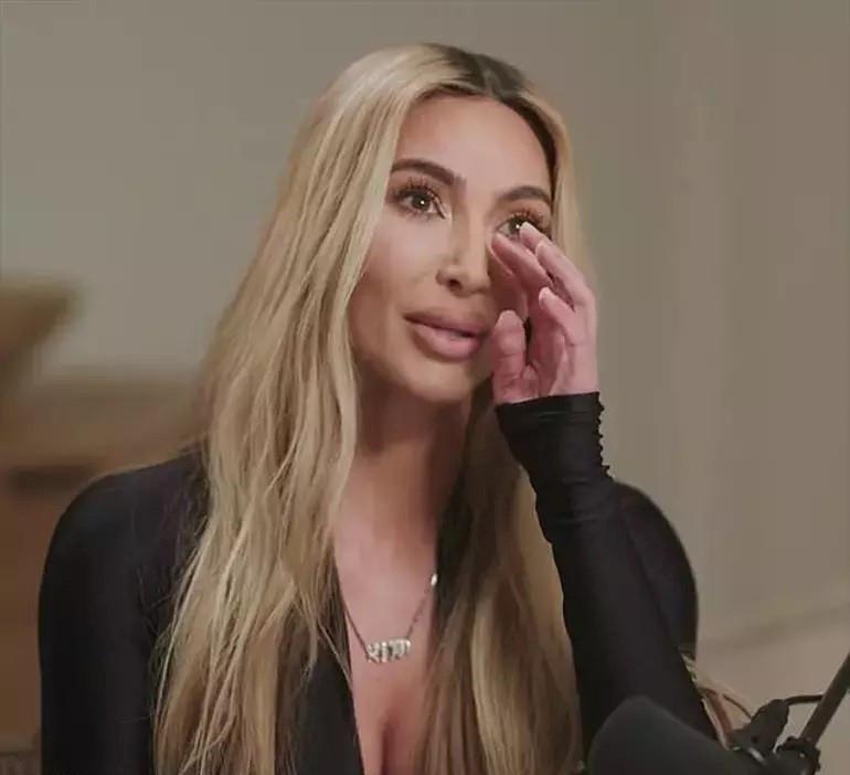 Kim Kardashian’un Özel Hayatındaki Çalkantılar ve Kendini Keşif Süreci