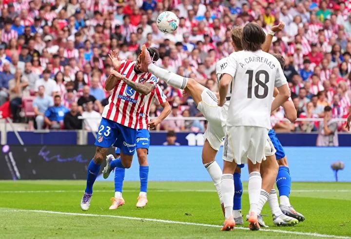 Madrid Derbisi Tarihinde Unutulmaz Anlar ve Tartışmalı Pozisyonlar