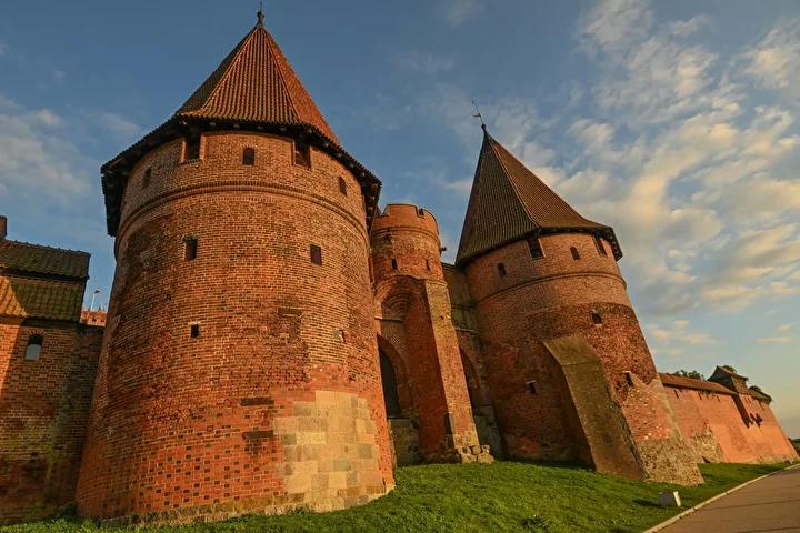 Malbork Kalesi'nin Muazzam Tarihi ve Mimari Özellikleri