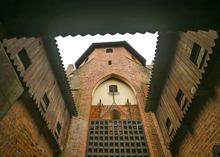 Malbork Kalesi'nin Muazzam Tarihi ve Mimari Özellikleri