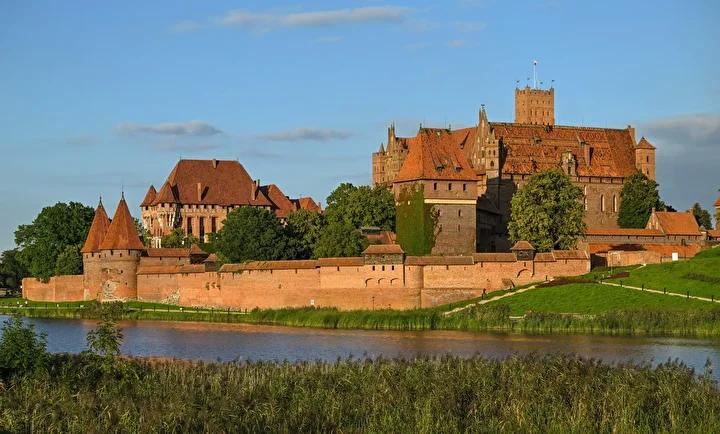 Malbork Kalesi'nin Muazzam Tarihi ve Mimari Özellikleri