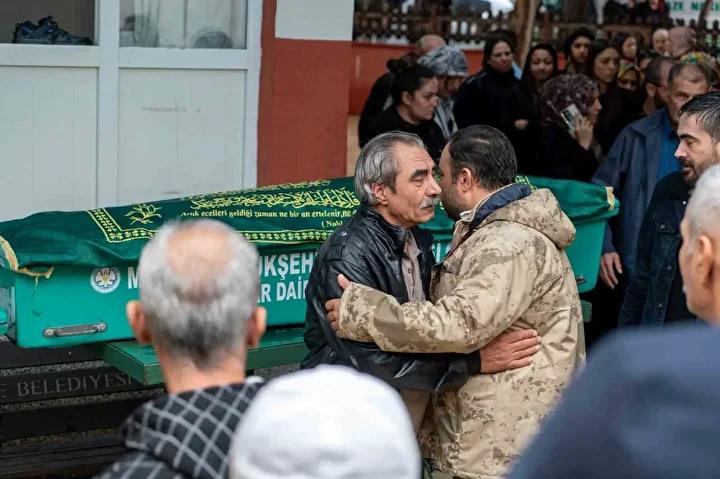 Sevilen İsimlerin Son Yolculuğu