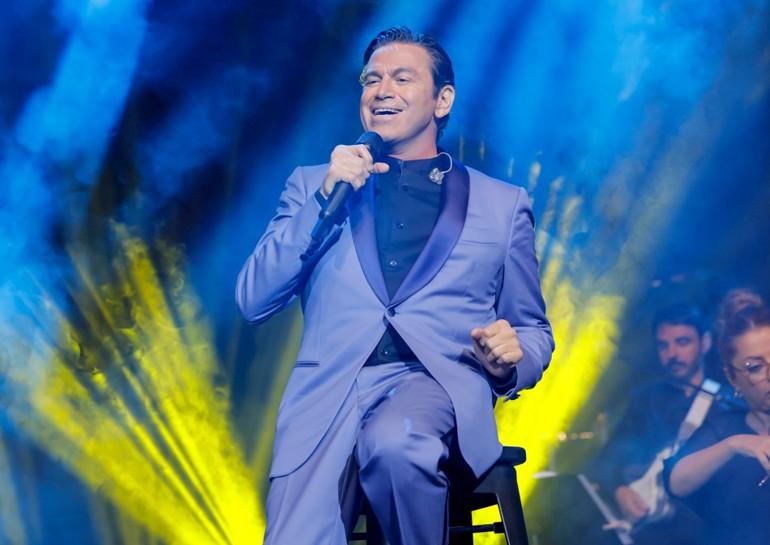 Mario Frangoulis İstanbul Konseriyle Büyüledi: Sirtaki ve En Sevilen Parçalarla Unutulmaz Anlar