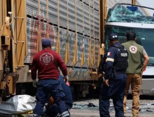 Meksika’da Tren ve Otobüs Çarpışması Sonrası Gelişmeler