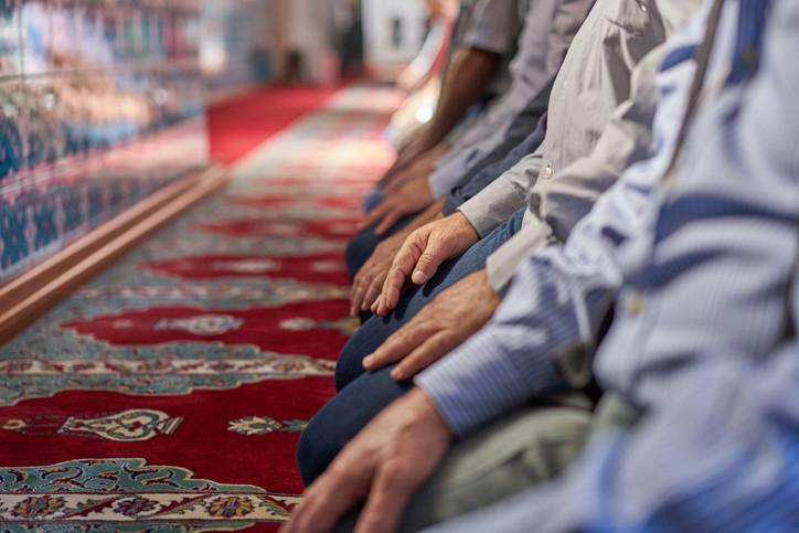 Mevlid Kandili'nde Yapılacak İbadetler ve Zikirler