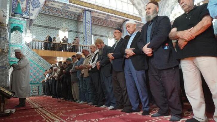 Peygamberimizin ve Camimizin Kutsal Bağlantısı: Namazın Önemi