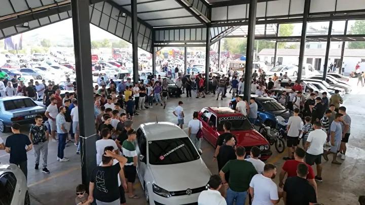 Seydikemer Oto-Fest ile Otomobil Tutkunlarını Bir Araya Getirdi