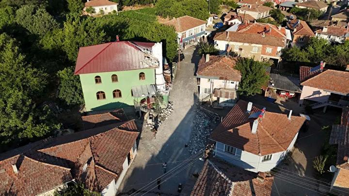 Faylar ve Jeotermal Kaynaklar Üzerindeki Etkiler