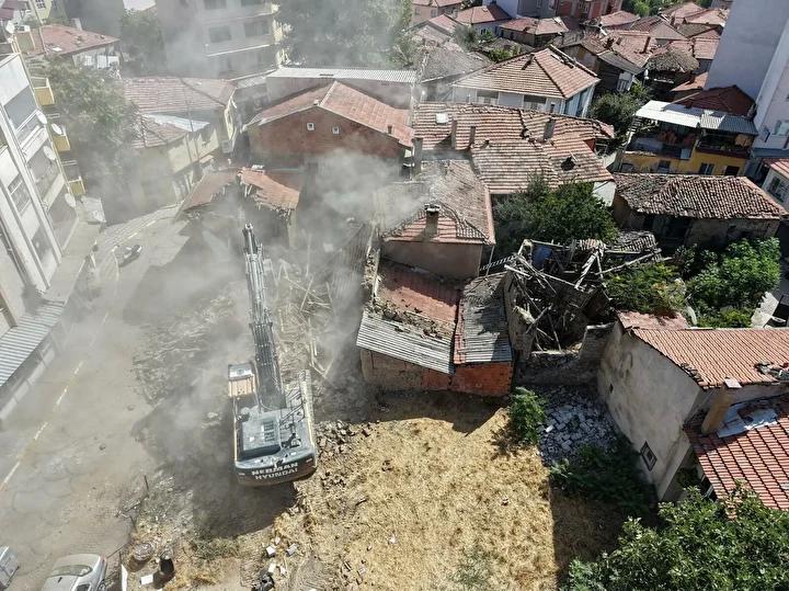 İleri Düzey Analizler ve Sismik Dalga Yayımları
