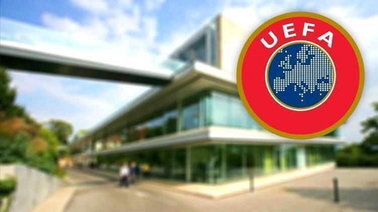 Galatasaray ve Fenerbahçe'nin UEFA Kadro Listeleri Güncelleniyor