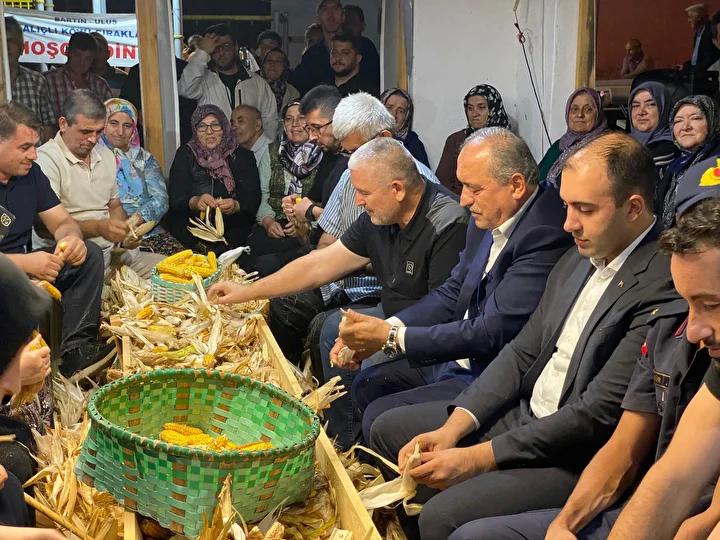 Ulus'ta Geleneksel Mısır İmecesi Bu Yıl Da Sürdü
