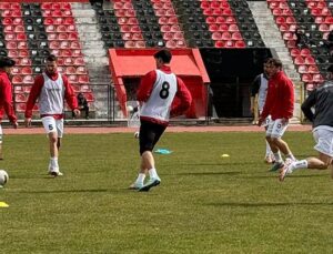 Uşakspor, Yeni Sezon Hazırlıklarını Sıkı Tutuyor