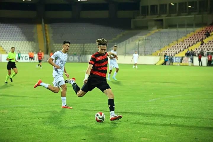 Uşakspor'un Unutulmaz Başarısı ve Tarihindeki İlk Sıfır Kalan Lig Takımı Ünvanı
