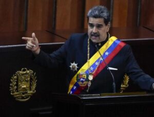Venezuela’da Anıt Açılışı ve Bölgesel Güç Gösterileri: Maduro’nun Uyarıları ile ABD’nin Operasyonları