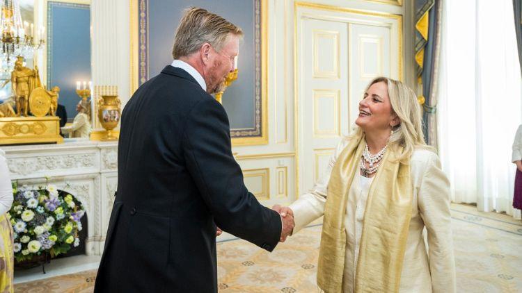 Yazgan, Hollanda'daki Resmi Görevine Başladı