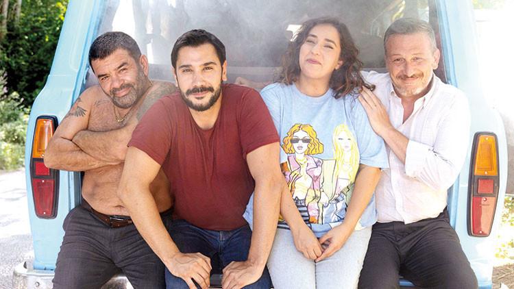 Yönetmenlik Koltuğunda Müge Uğurlar Oturuyor