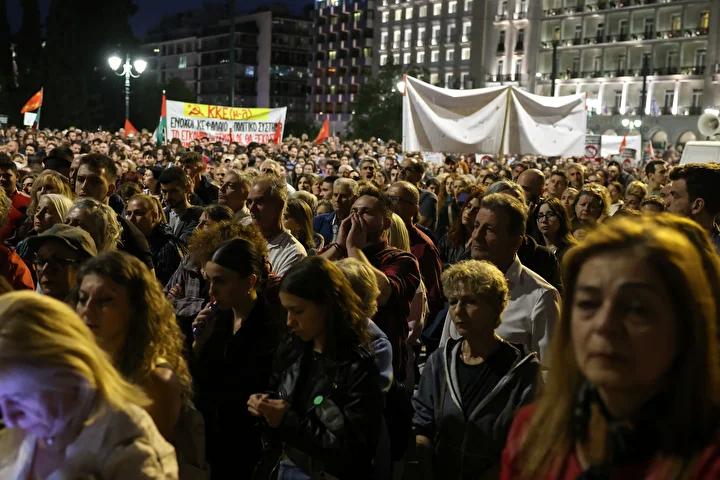 Yunanistan'daki Tren Kazası Sonrası Oğlunu Kaybeden Annenin Talebi ve Protesto Hareketi